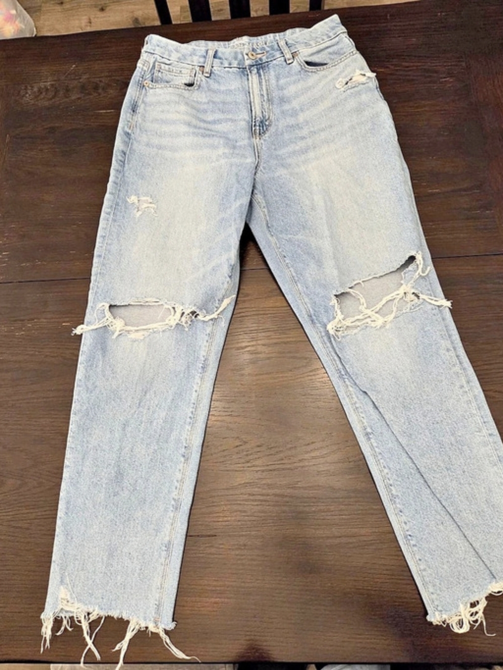 American Eagle Curvy Mom Jean Distressed High Rise Blue Jeans Size 8